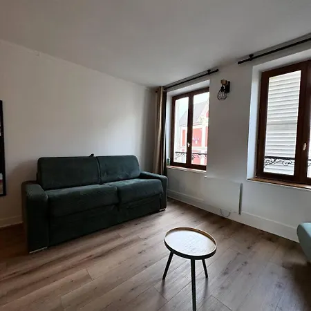 Le Secret Des Fleurs Apartment *